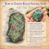 Rubin im rauen Naturstein Zoisit