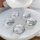 Cristal à facettes à géométrie sacrée de quartz clair